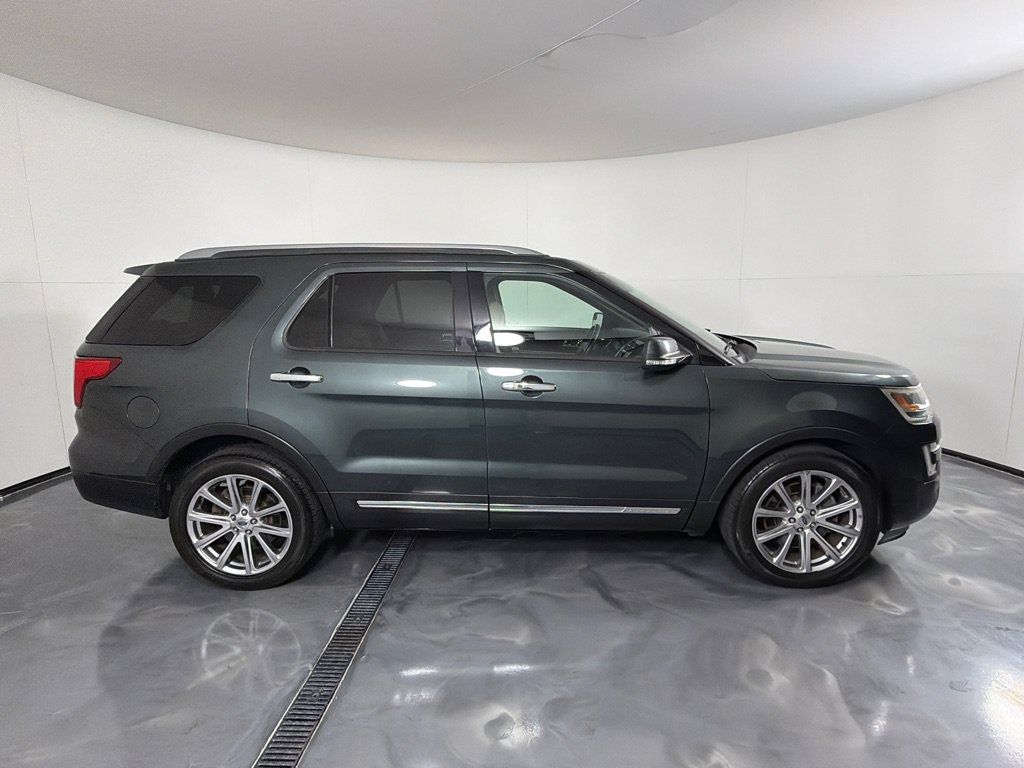 Used 2016 Ford Explorer Limited FWD image 4