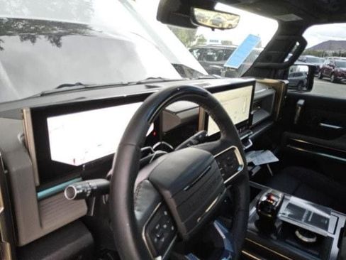 Used 2024 GMC Hummer EV 2X w/ LPO, Illumination Package image 8