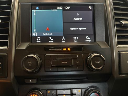 Used 2018 Ford F150 XLT w/ Equipment Group 302A Luxury AWD/4WD image 12