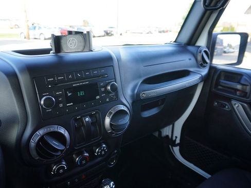 Used 2018 Jeep Wrangler Sport w/ Quick Order Package 24W image 20