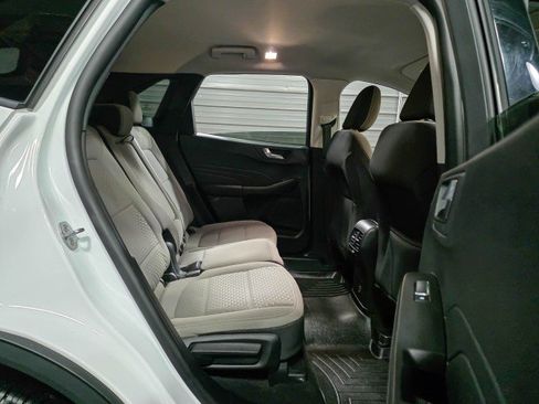 Used 2021 Ford Escape SE w/ Convenience Package image 16