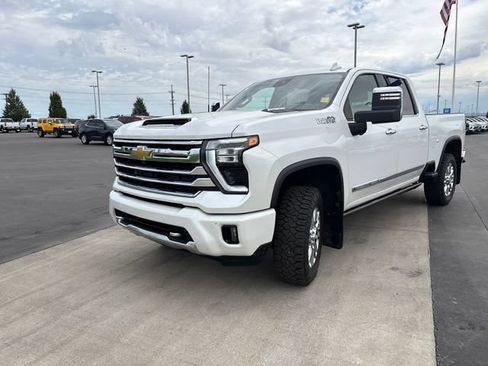 Certified 2024 Chevrolet Silverado 3500 High Country w/ High Country Premium Package AWD/4WD image 7