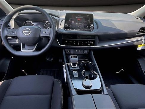 New 2026 Nissan Rogue S image 5