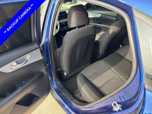 Used 2023 Kia Forte LXS FWD image 7