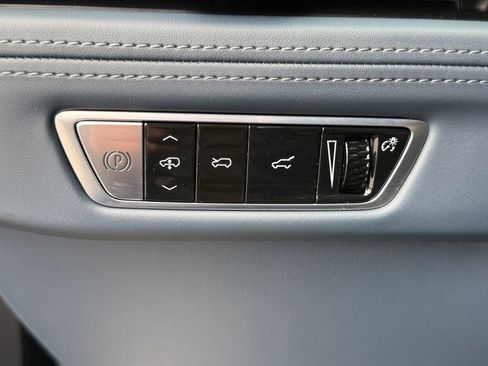 Used 2025 Cadillac Escalade IQ Sport 2 image 23