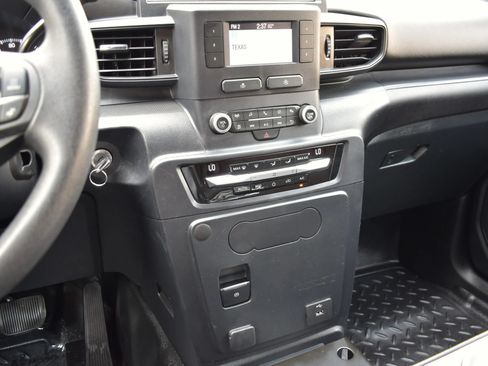 Used 2024 Ford Explorer 4WD Police Interceptor image 19