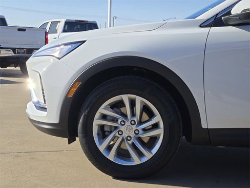 Used 2026 Buick Envista Preferred image 28