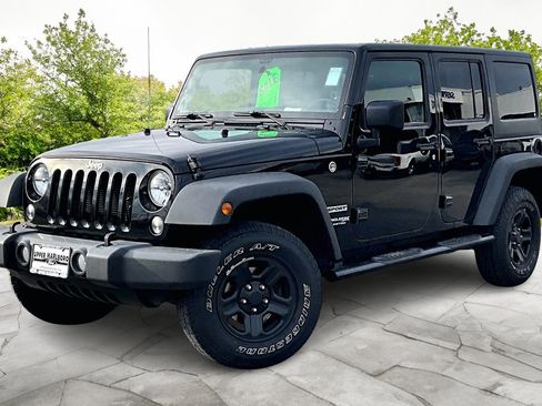Used 2018 Jeep Wrangler Unlimited Sport w/ Connectivity Group image 12