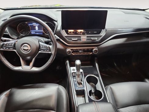 Used 2023 Nissan Altima 2.5 SR w/ SR Premium Package FWD image 11