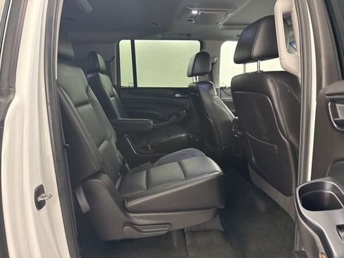Used 2016 Chevrolet Suburban LTZ image 17