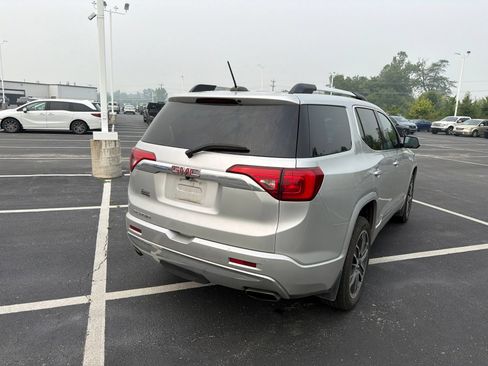 Used 2018 GMC Acadia Denali w/ Technology Package FWD image 7