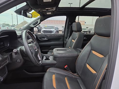 Used 2024 GMC Yukon AT4 AWD/4WD image 23