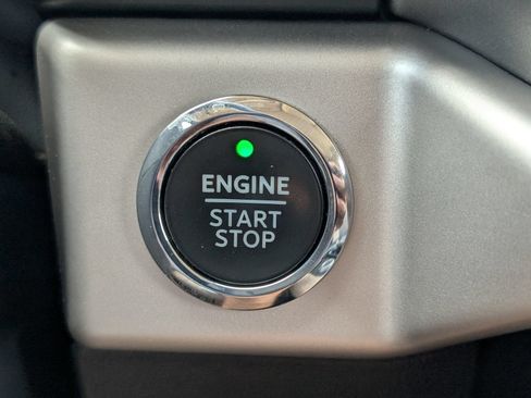 Used 2022 Ford Expedition XLT RWD image 33