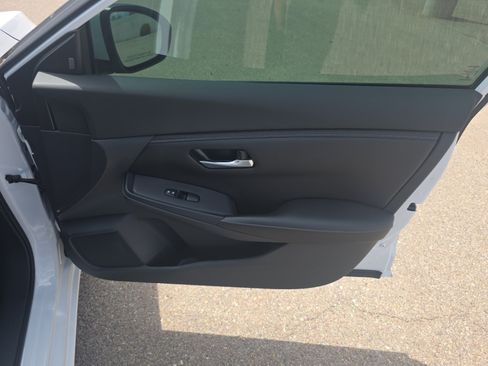 Used 2023 Nissan Sentra S FWD image 16
