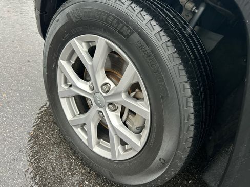 Used 2021 Jeep Grand Cherokee L Limited image 29