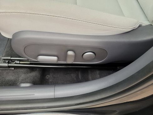 Used 2025 Hyundai Kona SEL FWD image 19