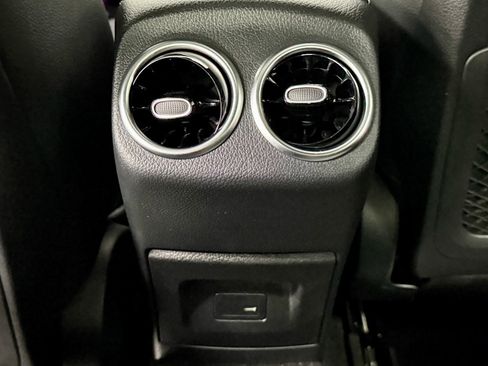 Used 2023 Mercedes-Benz CLA 250 image 42