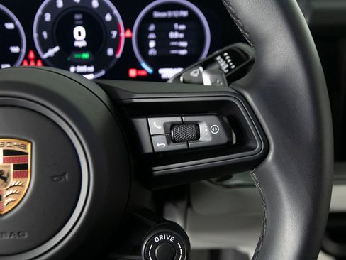 Certified 2026 Porsche Cayenne E-Hybrid Coupe AWD/4WD image 24