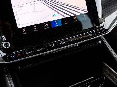 Used 2022 Jeep Wagoneer Series III w/ Premium Group I image 35