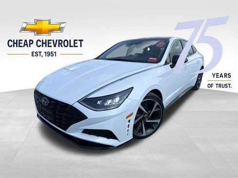 Used 2021 Hyundai Sonata SEL Plus w/ Tech Package FWD image 2