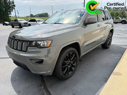 Certified 2021 Jeep Grand Cherokee Laredo X AWD/4WD image 13