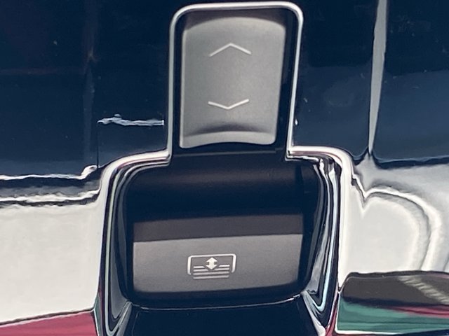 Used 2026 GMC Yukon Denali Ultimate AWD/4WD image 47
