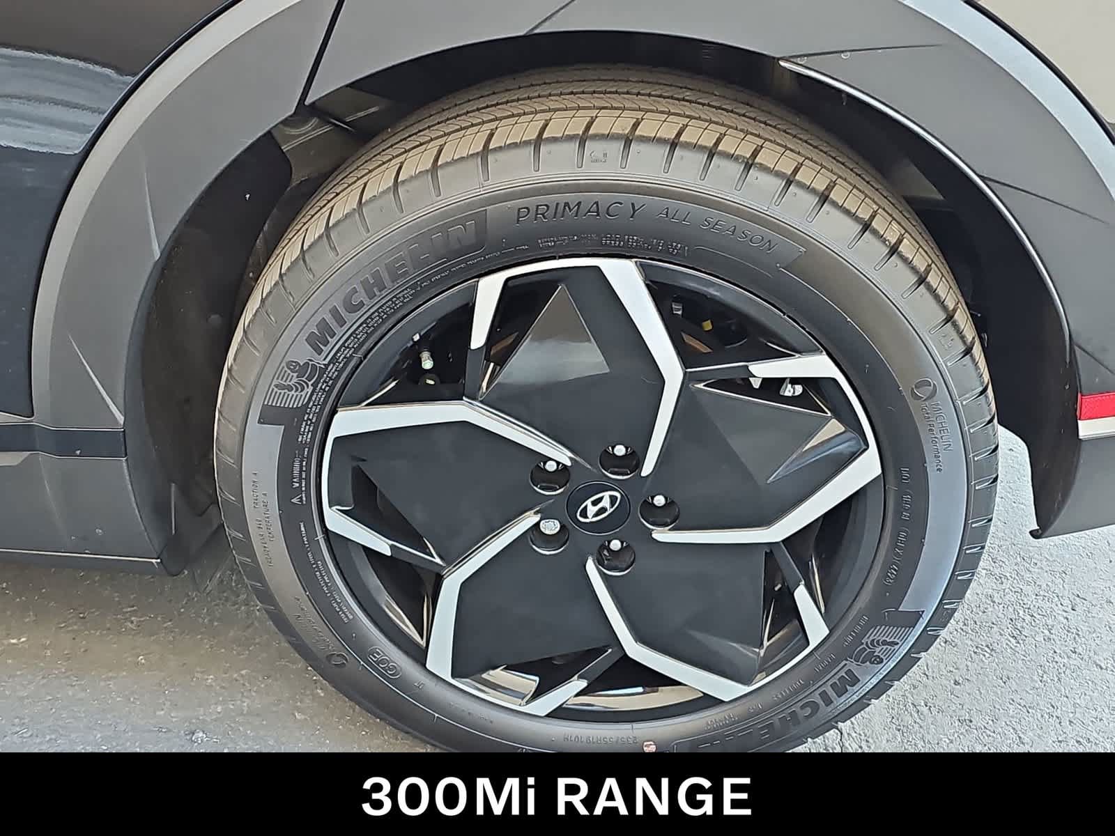 Certified 2024 Hyundai Ioniq 5 SEL RWD image 12