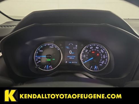 Used 2022 Toyota RAV4 LE AWD/4WD image 15
