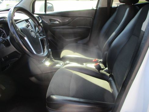 Used 2020 Buick Encore Preferred FWD image 14