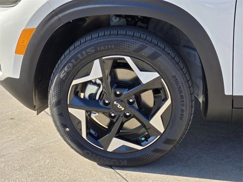 New 2026 Kia Seltos EX image 24
