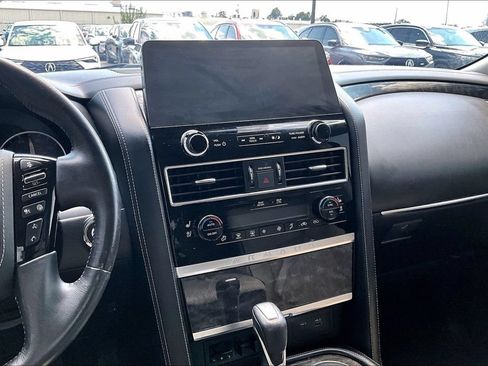 Used 2022 Nissan Armada Platinum w/ Captain's Chairs Package RWD image 8