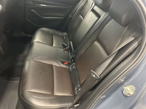 Used 2021 MAZDA MAZDA3 s image 24