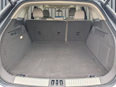 Used 2022 Lincoln Nautilus Reserve w/ Equipment Group 201A image 9