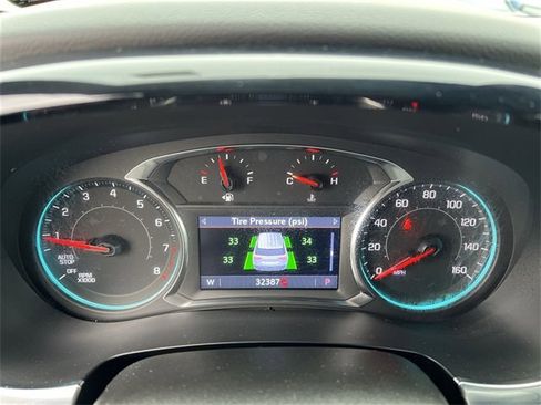 Certified 2023 Chevrolet Traverse LT w/ LPO, Floor Liner Package image 10