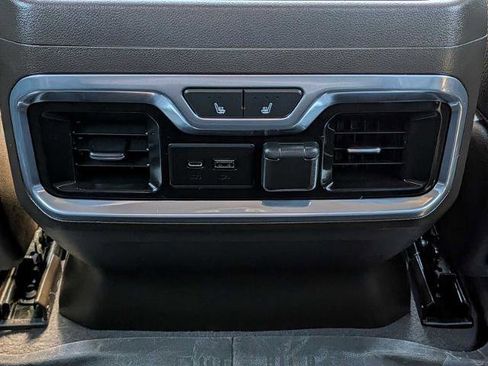 Used 2020 GMC Sierra 1500 Denali w/ Denali Ultimate Package AWD/4WD image 25