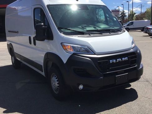 Used 2026 RAM ProMaster 2500 w/ Convenience Group FWD image 1