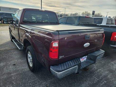 Used 2011 Ford F250 XLT w/ XLT Premium Pkg image 4