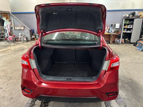 Used 2018 Nissan Sentra SR w/ Protection Package image 9