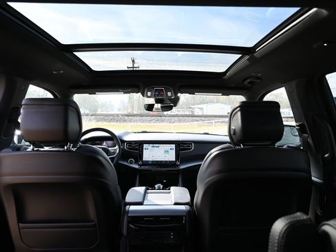 New 2026 Jeep Grand Wagoneer L Limited image 20