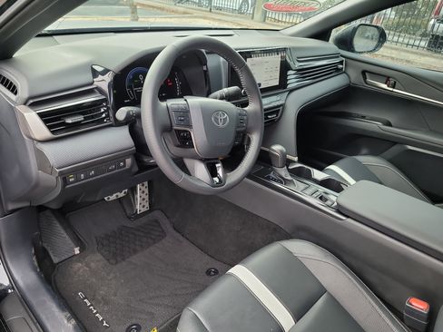 Certified 2025 Toyota Camry LE image 18
