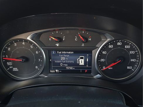 Used 2023 GMC Terrain SLE w/ Driver Convenience Package image 18