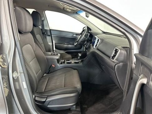 Used 2017 Kia Sportage LX image 33