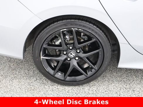 Used 2024 Honda Civic Sport image 6