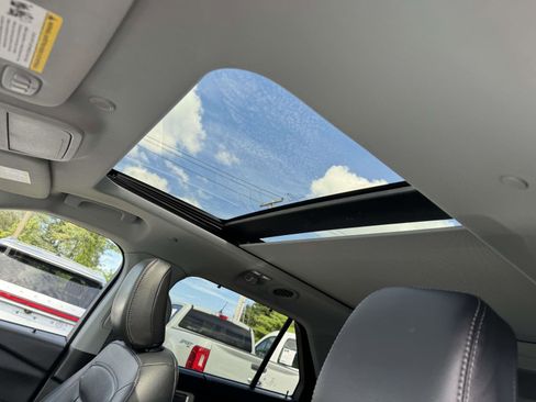 Used 2022 Ford Explorer Limited w/ Hybrid Equipment Group 310A image 19