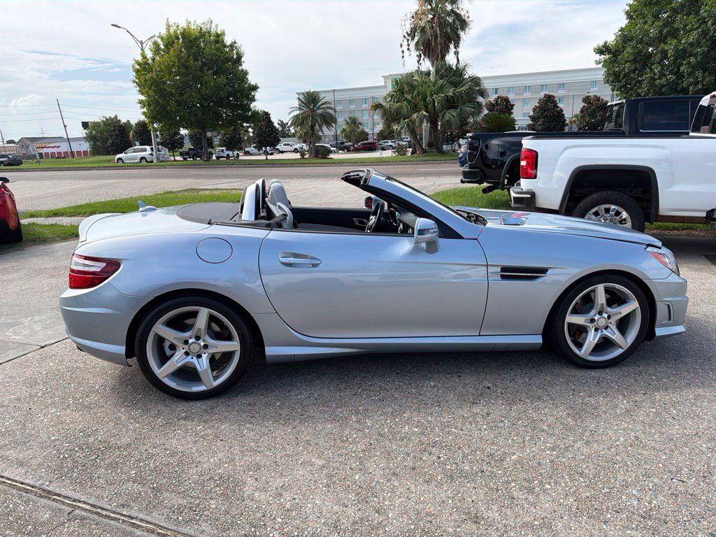 Used 2016 Mercedes-Benz SLK 350 image 17