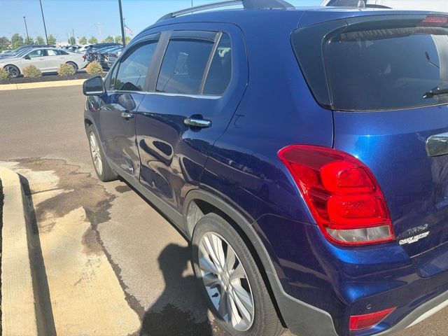 Used 2017 Chevrolet Trax Premier w/ Driver Confidence II Package FWD image 7