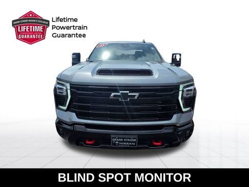 Used 2025 Chevrolet Silverado 2500 LT w/ Trail Boss Package AWD/4WD image 5