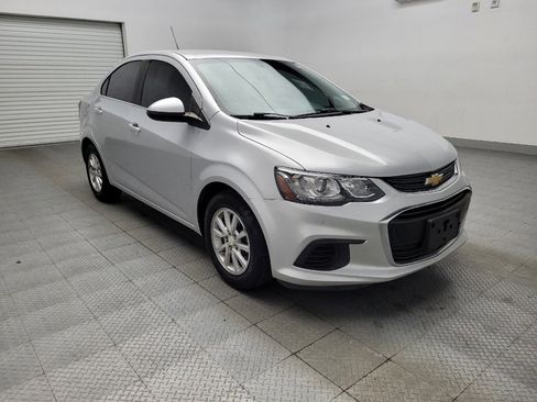 Used 2019 Chevrolet Sonic LT w/ Convenience Package image 13