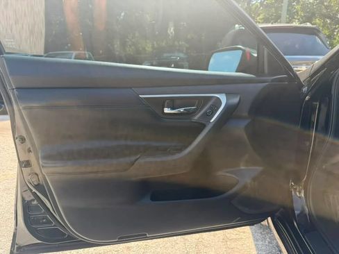 Used 2018 Nissan Altima 2.5 SR w/ SR Special Edition FWD image 11