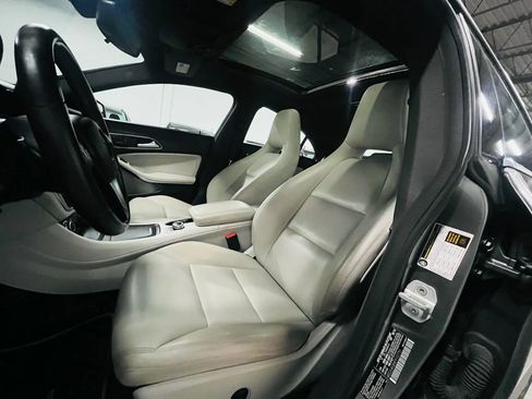 Used 2014 Mercedes-Benz CLA 250 4MATIC image 14